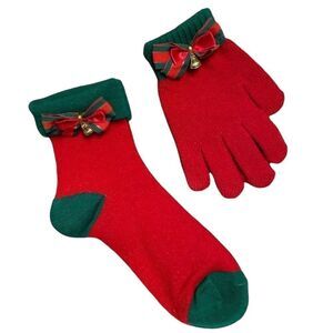 Vintage Holiday sock and glove set NWOT